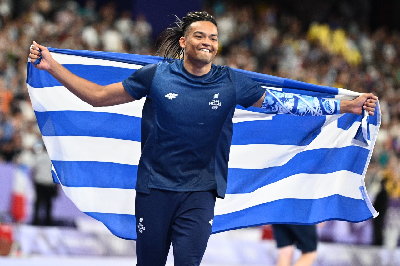 Ολυμπιακοί Αγώνες: O Εμμανουήλ Καραλής σημαιοφόρος στην τελετή λήξης