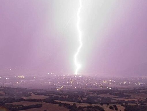 Νέο ρεκόρ: Αυτή είναι η μακρύτερη αστραπή που έχει καταγραφεί ποτέ