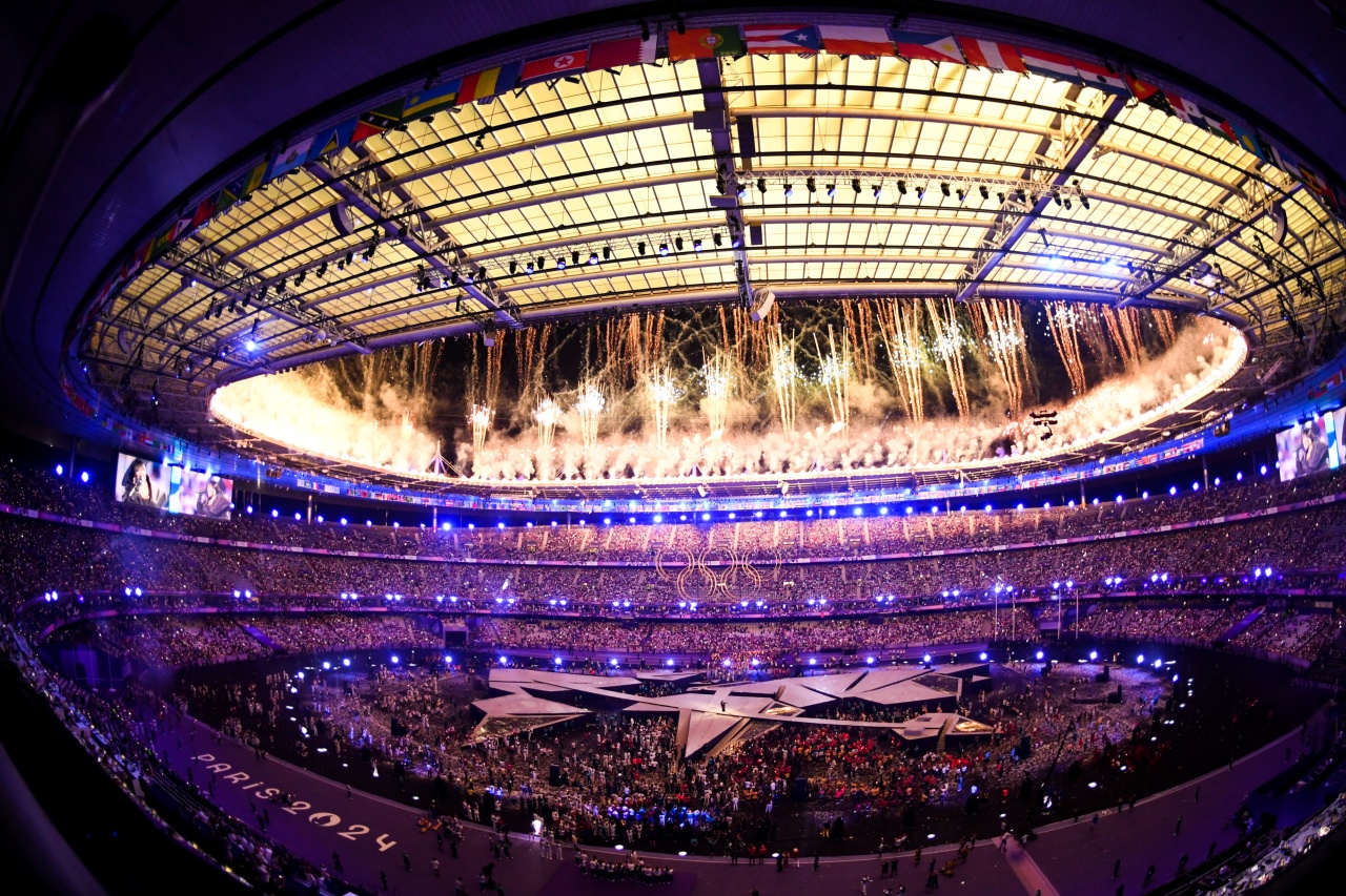 Και τώρα… Λος Άντζελες – Η εντυπωσιακή τελετή λήξης των Ολυμπιακών Αγώνων στο Παρίσι (VIDEO)