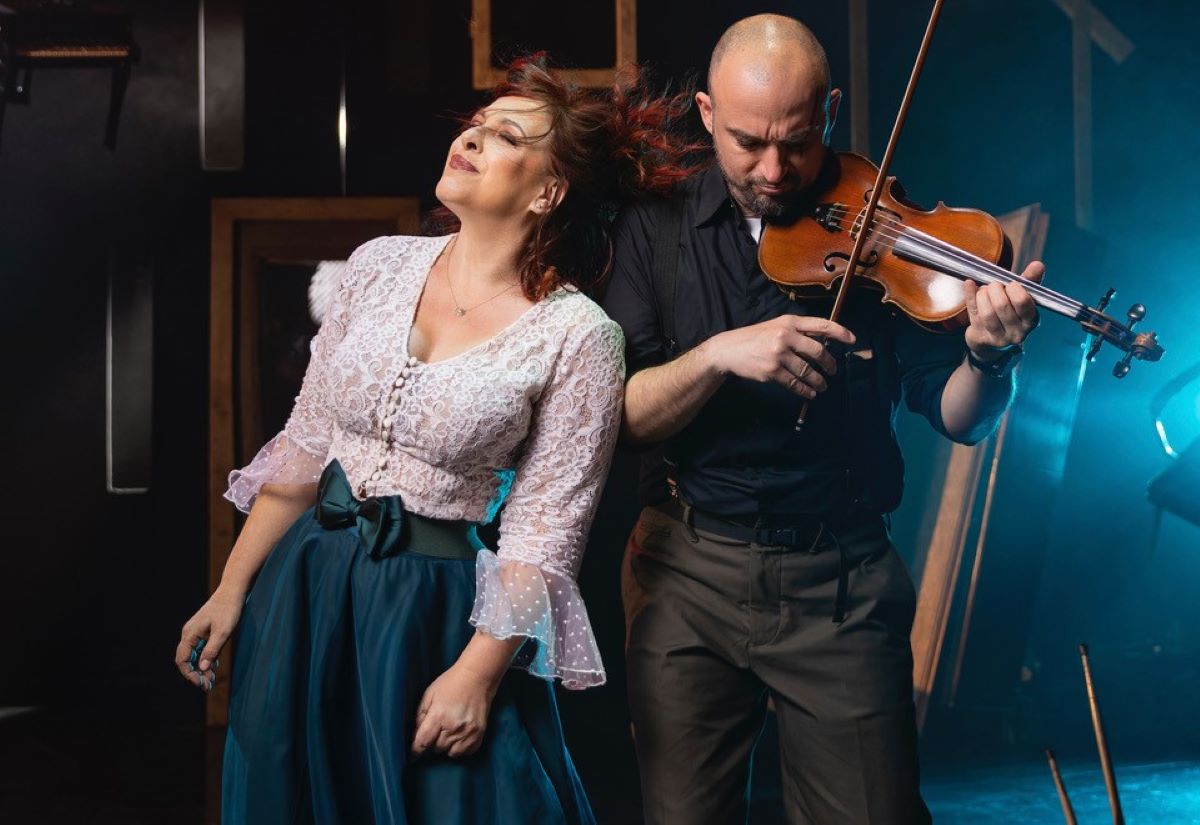 «Το πάρτυ της ζωής μου» -Μια Solo performance με την Ελένη Ράντου