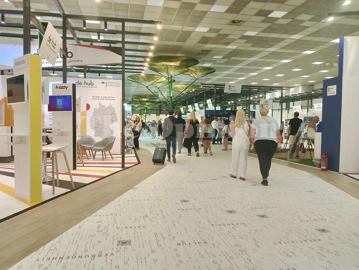 Ρομπότ θα… σκανάρει τα εισιτήρια στο αεροδρόμιο της Θεσσαλονίκης