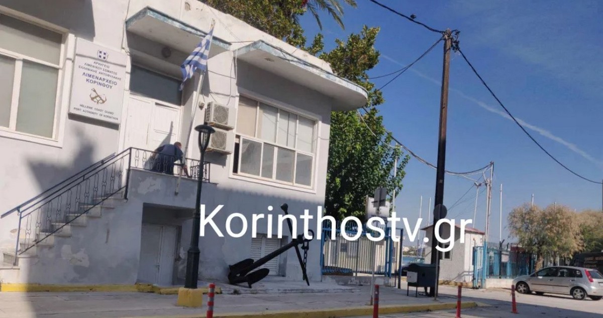 Hλεκτρικό πατίνι «καρφώθηκε» σε φορτηγό – Ένας τραυματίας