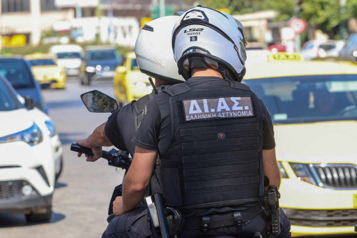Θεσσαλονίκη: Συνελήφθησαν επ’ αυτοφώρω – Παρίσταναν υπαλλήλους της ΔΕΗ και έκλεβαν ηλικιωμένους