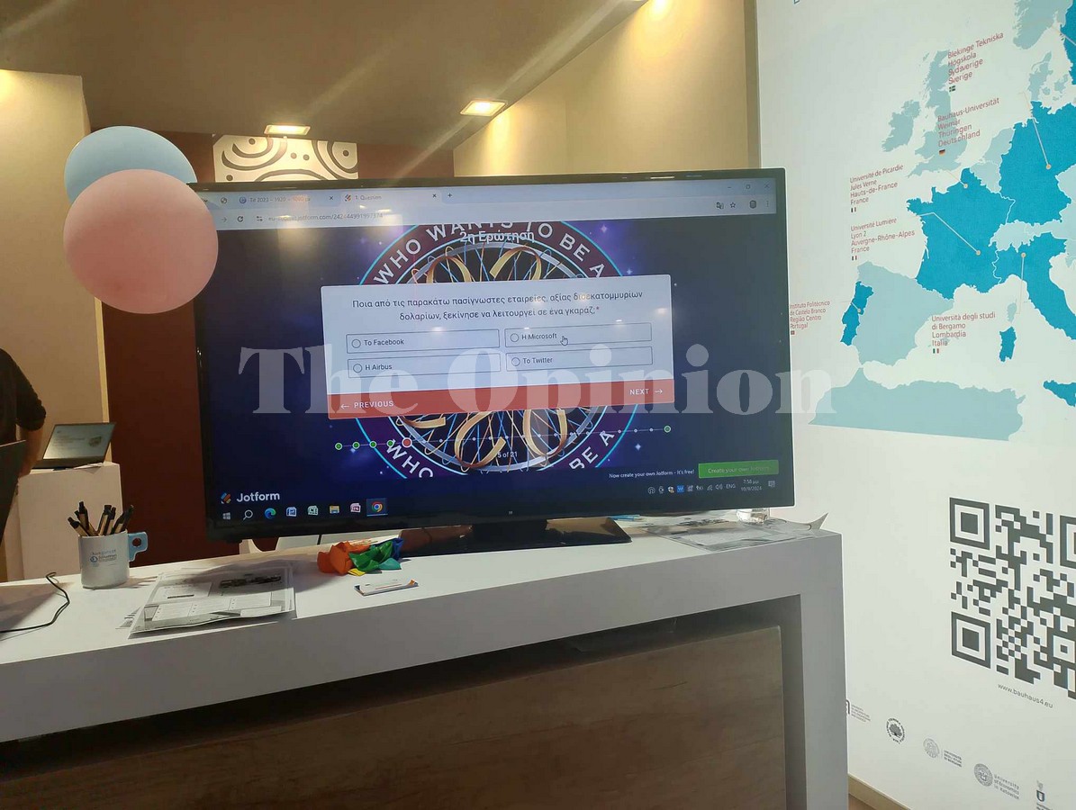 Τα πανεπιστήμια στη ΔΕΘ: Τεχνητή νοημοσύνη, αγωνιστικά οχήματα και διαδραστικά παιχνίδια (ΦΩΤΟ)