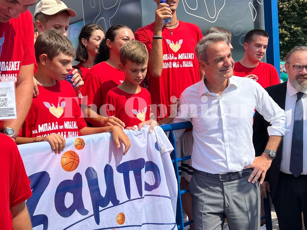 Η παγωμένη μπύρα, οι μικροί αθλητές και το εντυπωσιακό πάρκο – Τα παρασκήνια της βόλτας Μητσοτάκη στην 88η ΔΕΘ (ΦΩΤΟ-VIDEO)