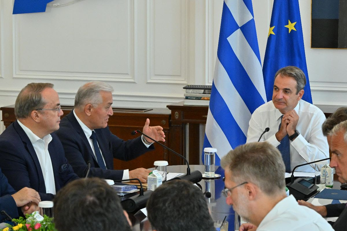 Συνάντηση Κυρίζογλου- Μητσοτάκη – Τι ζήτησε η ΚΕΔΕ για την αντιμετώπιση των οικονομικών προβλημάτων των δήμων (ΦΩΤΟ)