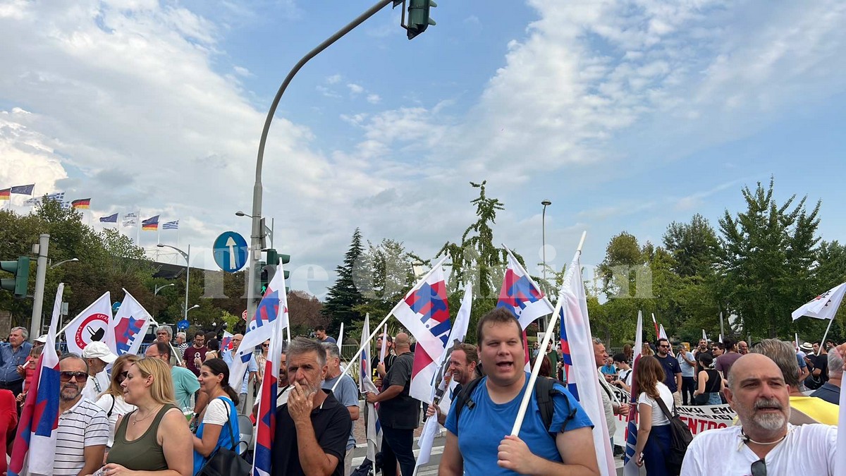 «Είμαστε άνθρωποι, δεν είμαστε αριθμοί» – Οι πορείες για την 88η ΔΕΘ (ΦΩΤΟ+VIDEO)