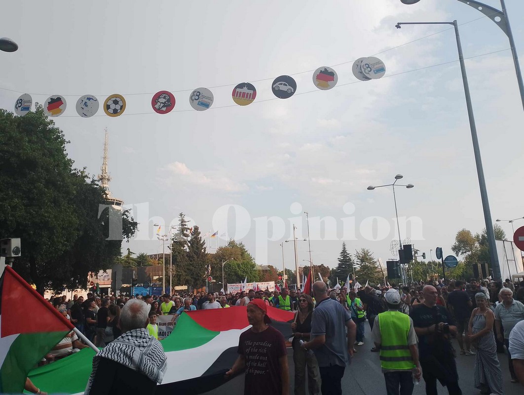 «Είμαστε άνθρωποι, δεν είμαστε αριθμοί» – Οι πορείες για την 88η ΔΕΘ (ΦΩΤΟ+VIDEO)