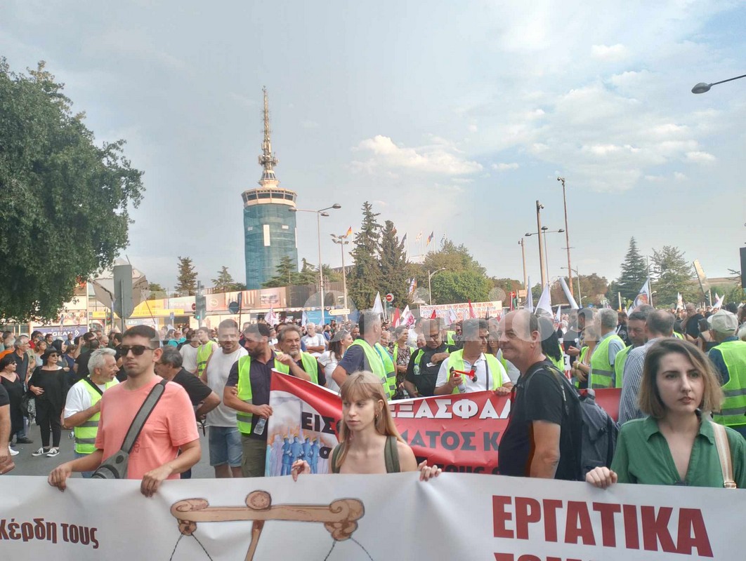 «Είμαστε άνθρωποι, δεν είμαστε αριθμοί» – Οι πορείες για την 88η ΔΕΘ (ΦΩΤΟ+VIDEO)