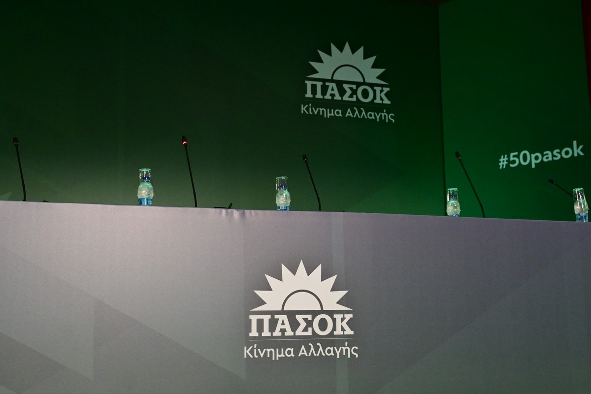 ΠΑΣΟΚ: «Η απόφαση Μπελέρη να προτείνει τον Φειδία Παναγιώτου είναι πρωτοφανής και καταδικαστέα»