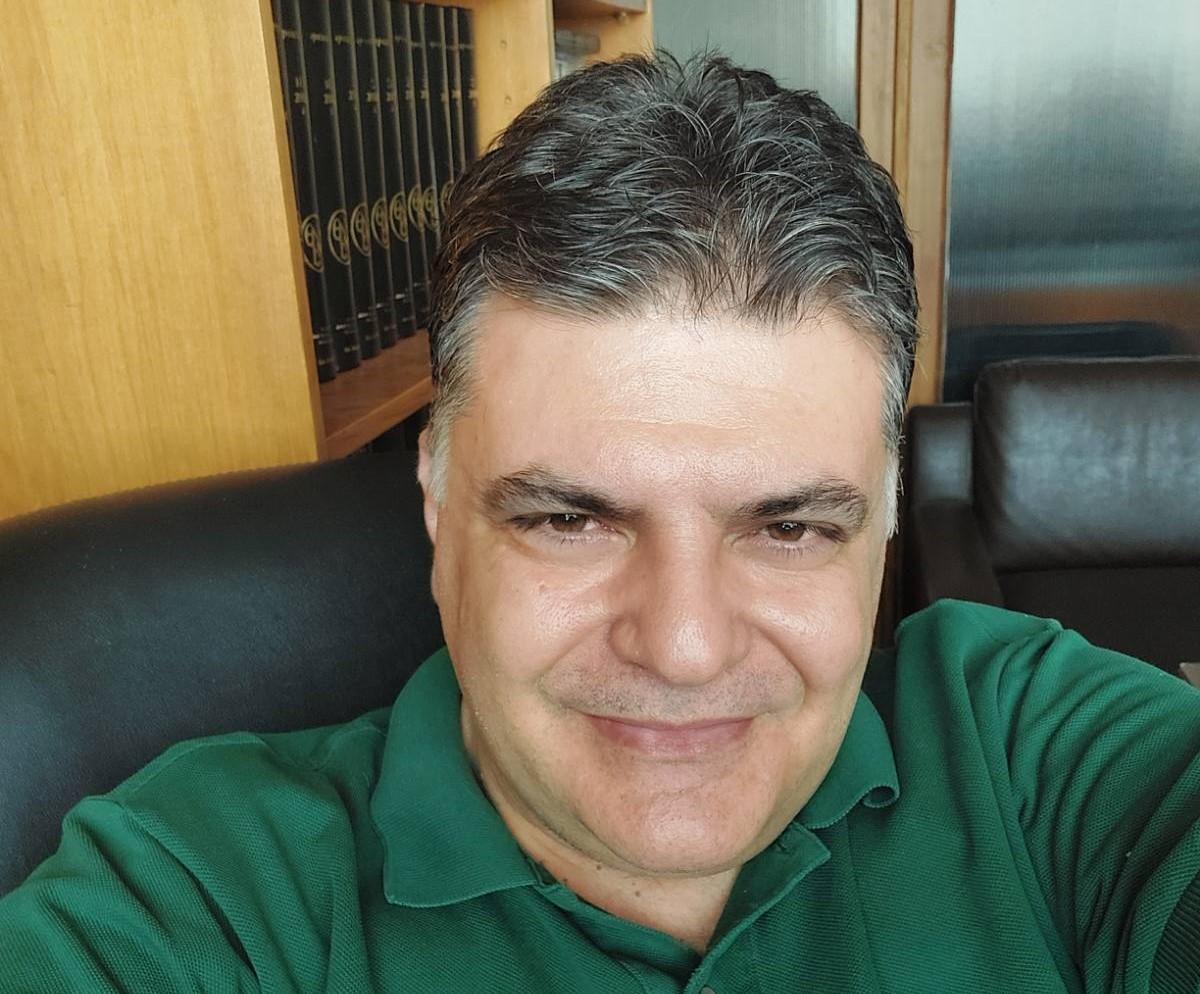 Η κίνηση του εκκρεμούς προς τα δεξιά με φόντο την προεδρική εκλογή