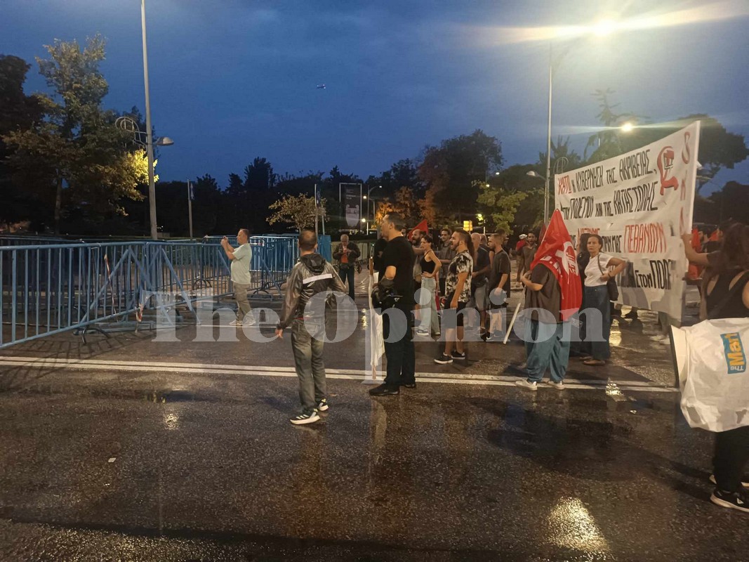 «Είμαστε άνθρωποι, δεν είμαστε αριθμοί» – Οι πορείες για την 88η ΔΕΘ (ΦΩΤΟ+VIDEO)