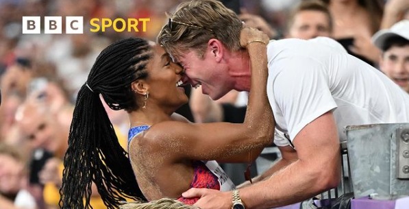 Χρυσό ζευγάρι στο στίβο: Ο ένας στους Παραολυμπιακούς και η άλλη στους Ολυμπιακούς Αγώνες (VIDEO)