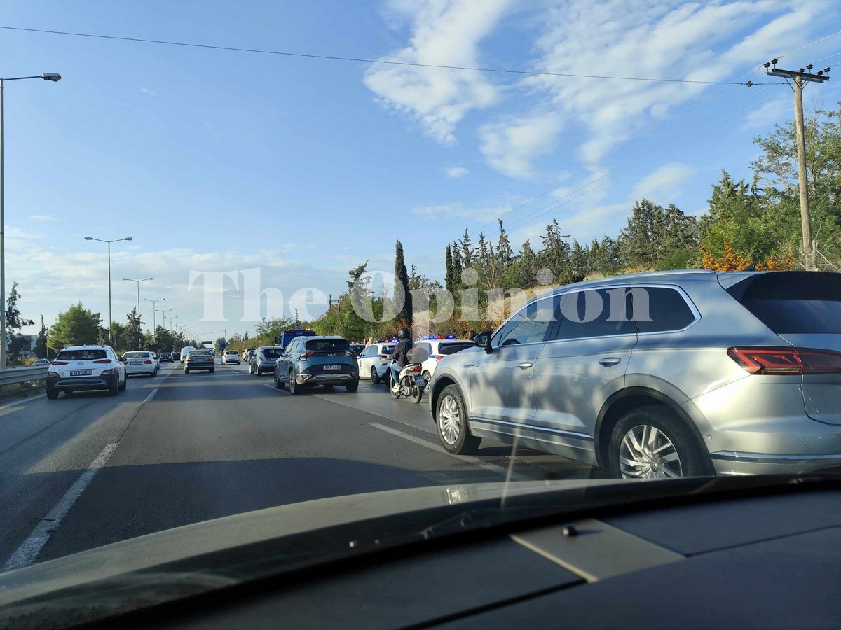 Θεσσαλονίκη: Καραμπόλα 4 οχημάτων στην Μουδανιών