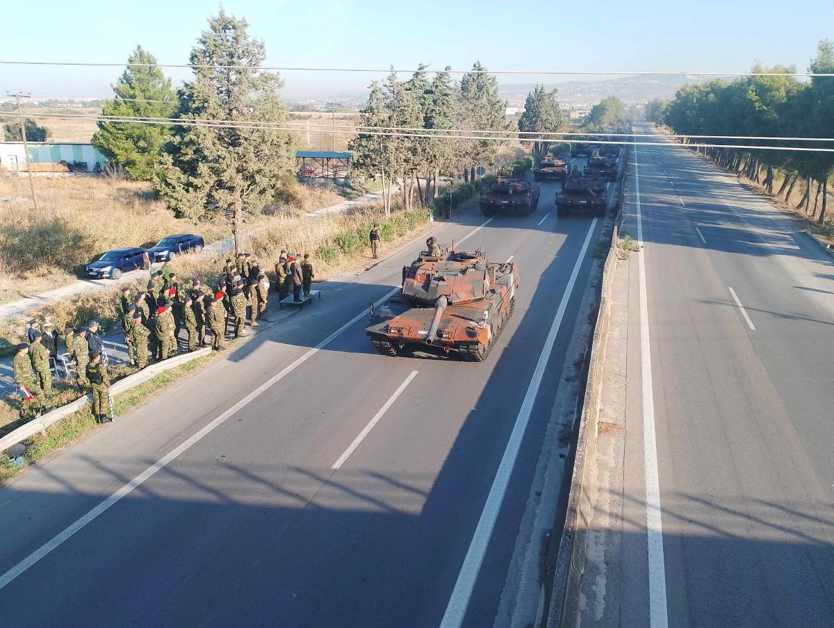 Κλειστή η Μουδανιών για τη δοκιμαστική παρέλαση (ΦΩΤΟ-VIDEO)