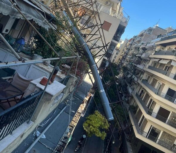 Απίστευτο περιστατικό στη Θεσσαλονίκη: Ένα… φουγάρο πάνω από τα κεφάλια μας