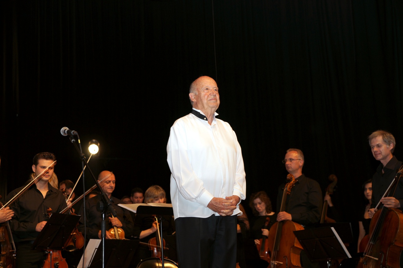 Πέθανε ο κορυφαίος μουσικοσυνθέτης Μίμης Πλέσσας