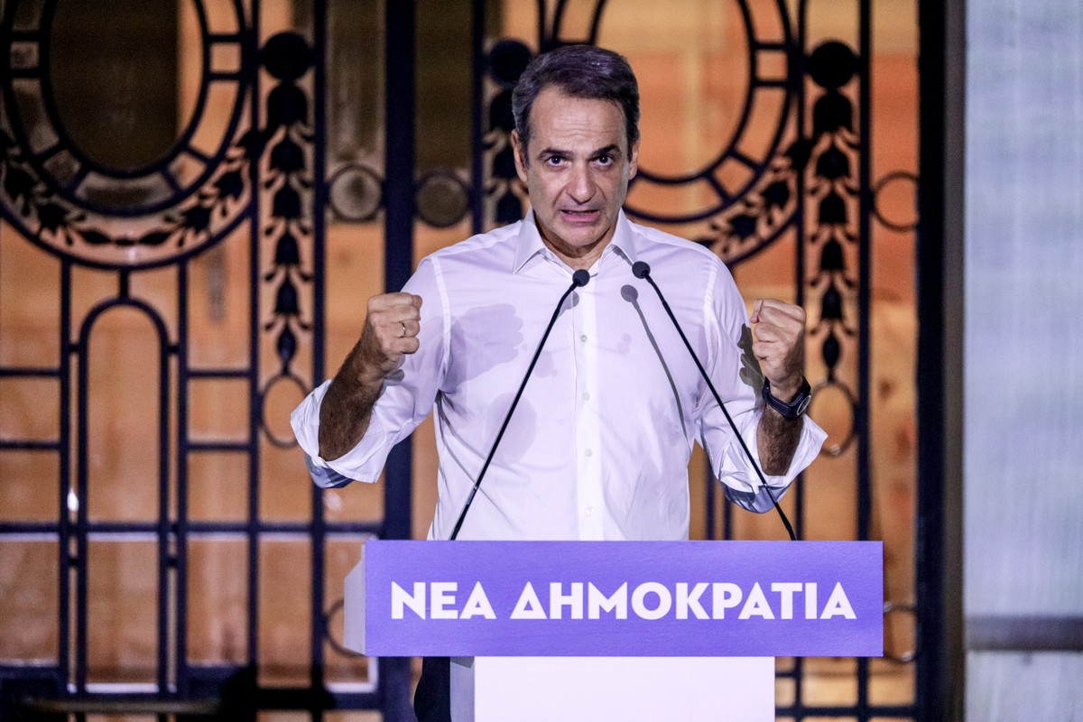 Μητσοτάκης: Η ΝΔ δεν κοιτά ούτε αριστερά, ούτε δεξιά, παρά μόνο μπροστά (ΦΩΤΟ-VIDEO)