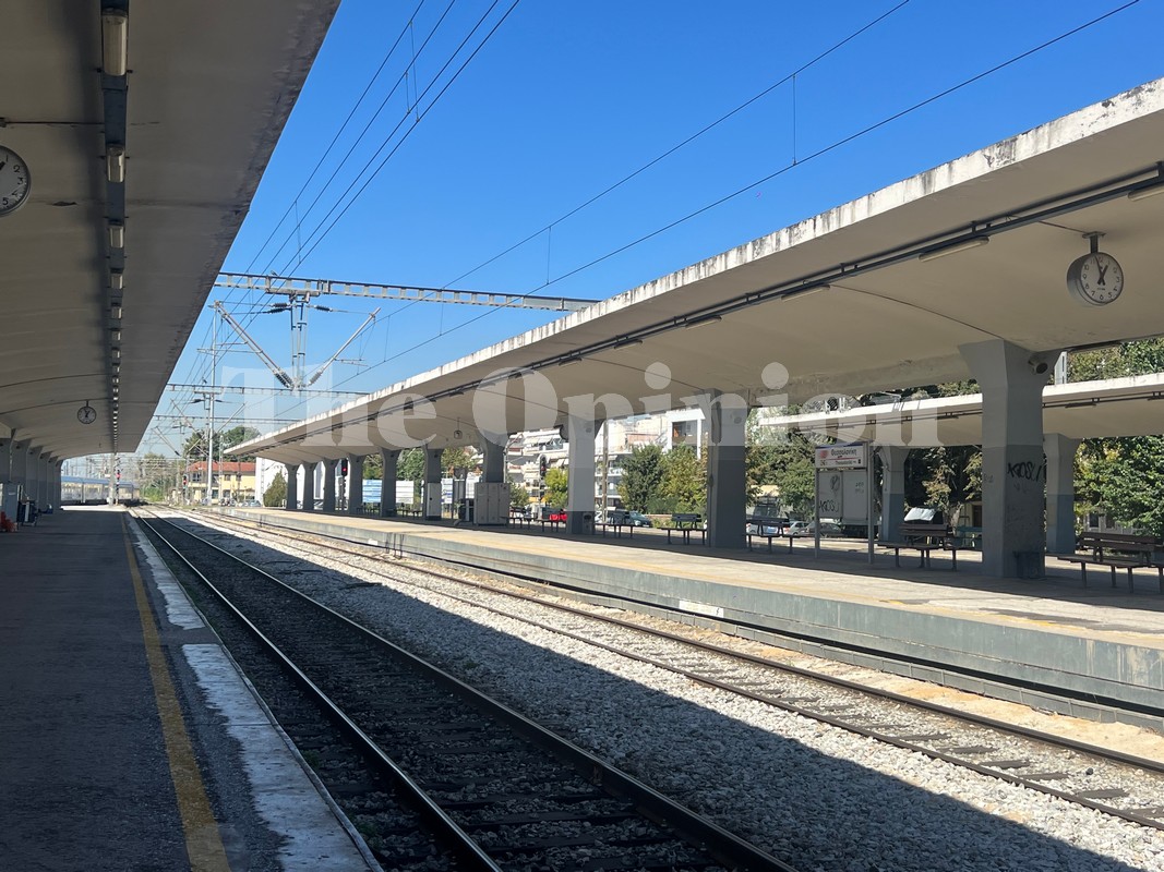 Hellenic Train: Πως θα αποζημιωθούν οι επιβάτες της αμαξοστοιχίας που ακινητοποιήθηκε στη Σίνδο