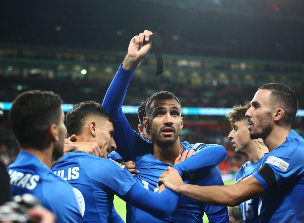 Ναι ρε Ελλαδάρα! Για τον Τζορτζ! (ΦΩΤΟ)