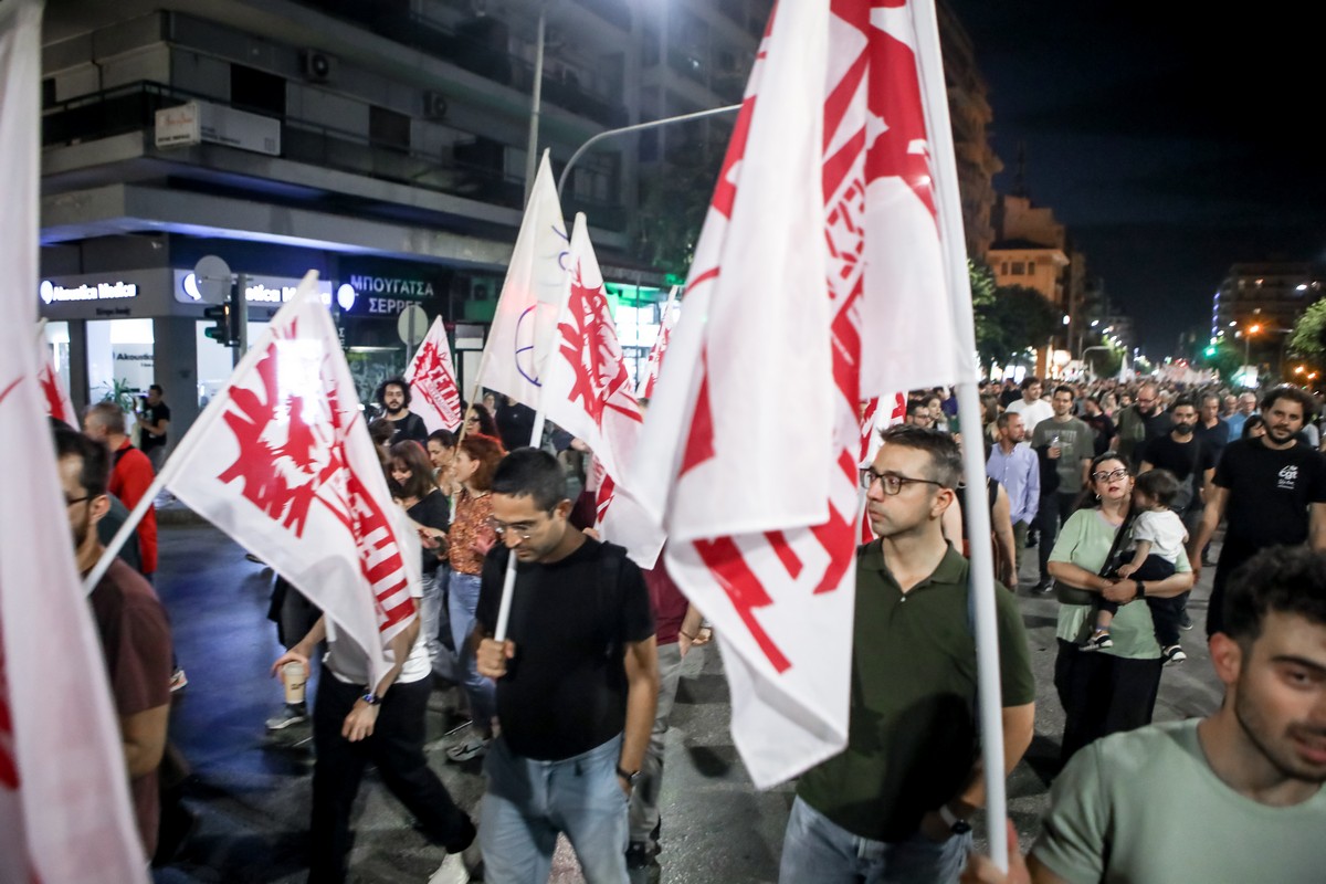 Θεσσαλονίκη: Πορεία διαμαρτυρίας για τις εξελίξεις στη Μέση Ανατολή (ΦΩΤΟ+VIDEO)