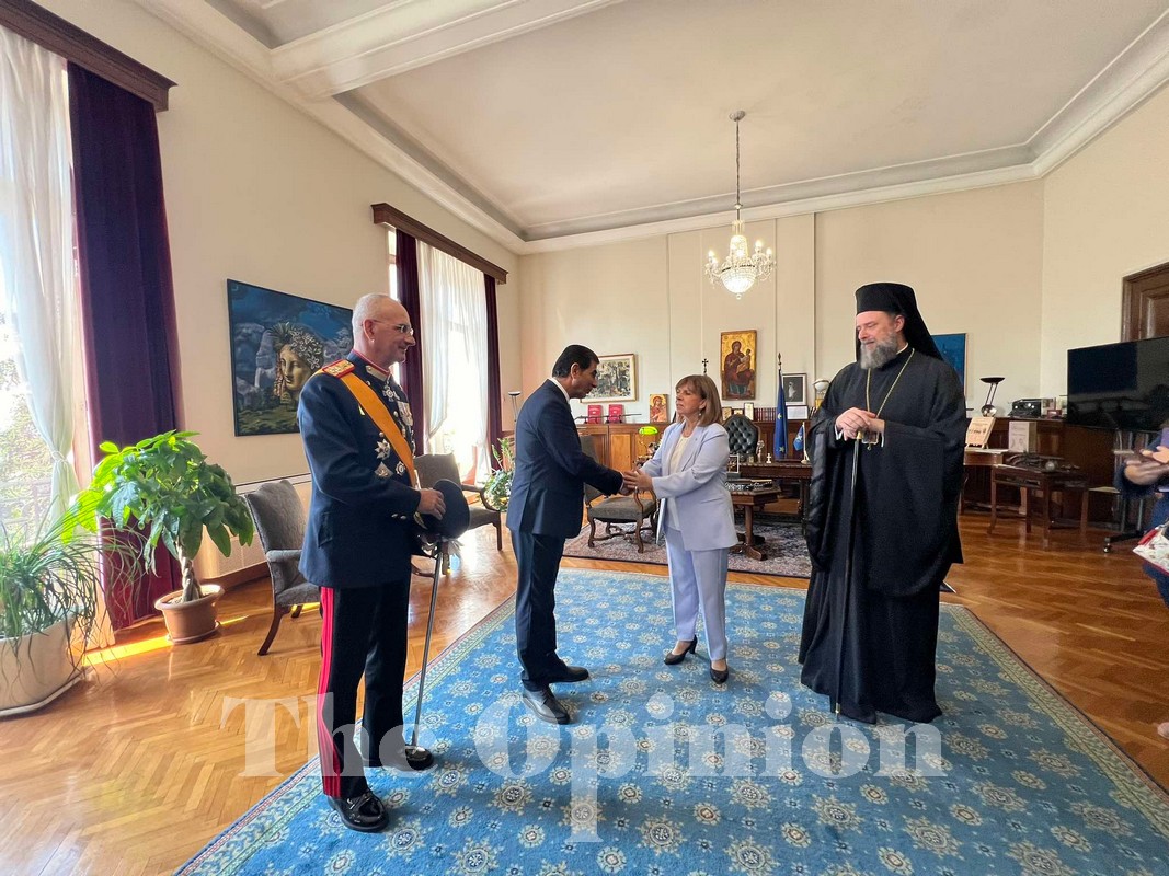 Ξενάγηση Σακελλαρόπουλου στην έκθεση «Ελευθερία με Πίστη, Αγώνες και θυσίες» (ΦΩΤΟ)