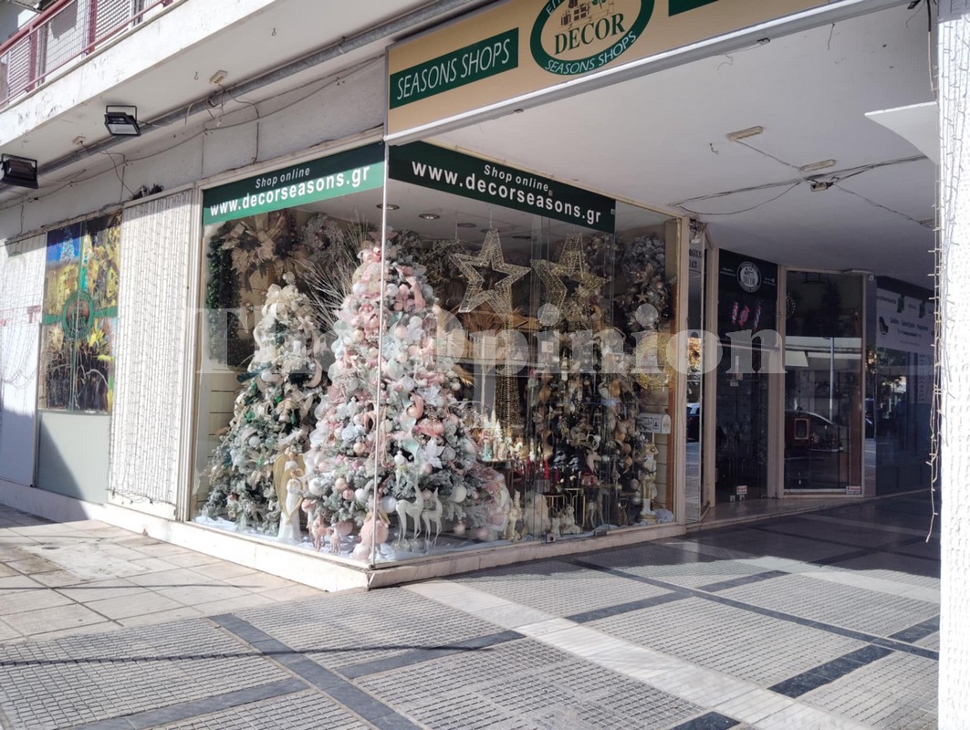 Θεσσαλονίκη: Τέλος η 28η Οκτωβρίου – Ήρθαν τα… Χριστούγεννα (ΦΩΤΟ)