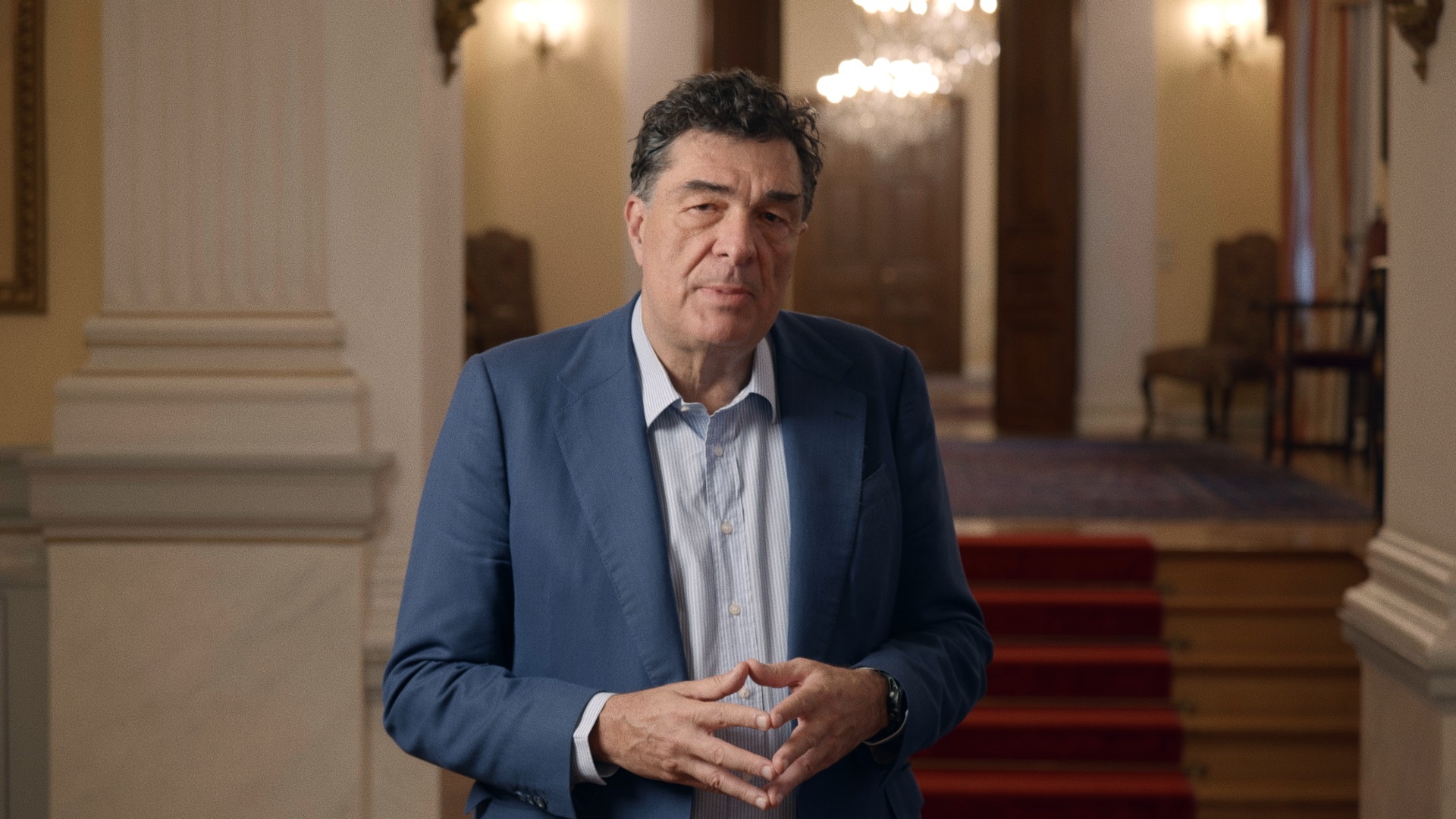 «Σκοτεινή δεκαετία 1964-1974»: Πρεμιέρα για τη νέα σειρά ντοκιμαντέρ του Αλέξη Παπαχελά (VIDEO)