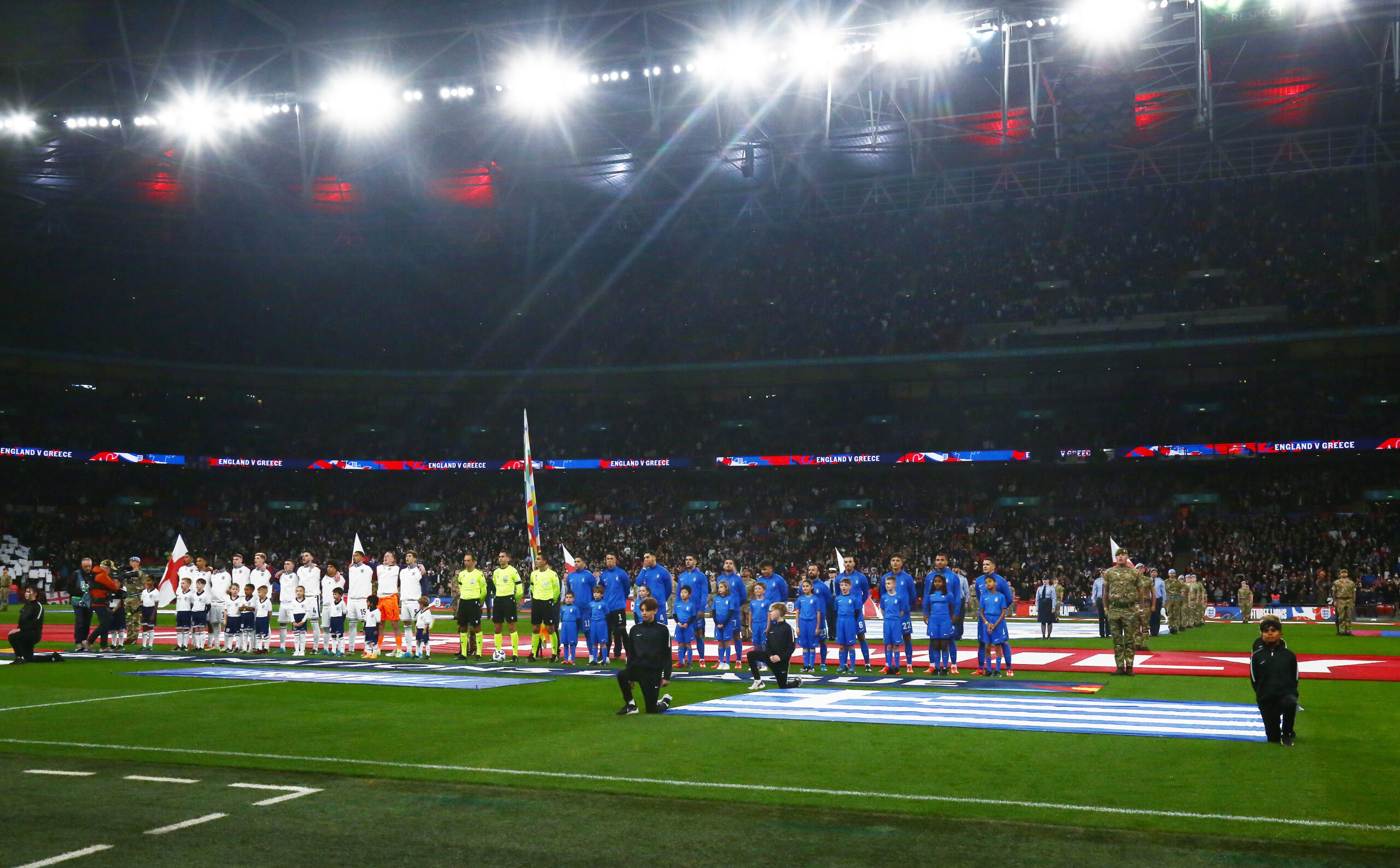 Ποιος θα σφυρίξει στην αναμέτρηση Ελλάδα-Αγγλία