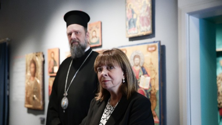 Θεσσαλονίκη: Ο Μητροπολίτης Φιλόθεος ξενάγησε την Σακελλαροπούλου στο Εκκλησιαστικό Μουσείο