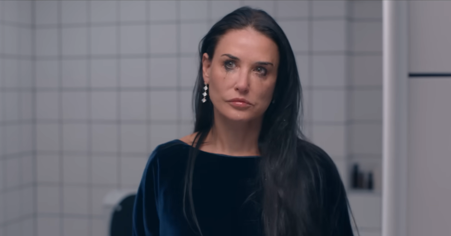 «The Substance»: Η ανάγκη να δείχνεις πάντα νέα θα σε κάνει τέρας (VIDEO)