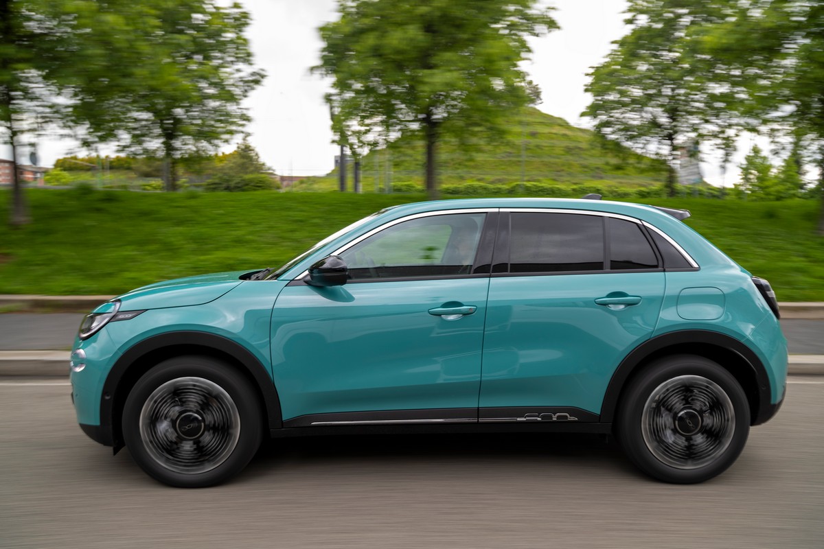 Διαθέσιμο στην αγορά το νέο FIAT 600 HYBRID – Σε τι τιμή μπορείτε να το αποκτήσετε (ΦΩΤΟ)