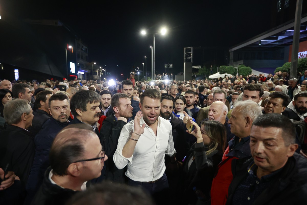 Το σαφάρι δέκα βουλευτών για την δημιουργία ΚΟ από Κασσελάκη