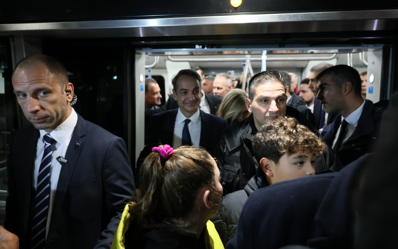 Στον σταθμό Παπάφη του Μετρό Θεσσαλονίκης αποβιβάστηκε ο πρωθυπουργός (ΦΩΤΟ)