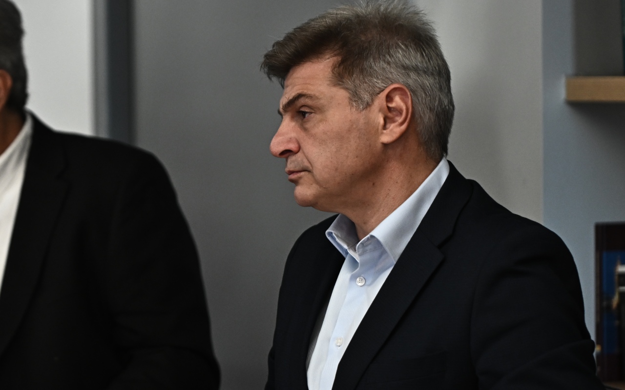 Φαραντούρης: «Συνεχίζω απερίσπαστος το έργο μου στην Ευρωβουλή – Η έδρα μου ανήκει στην πατρίδα και το λαό» (VIDEΟ)