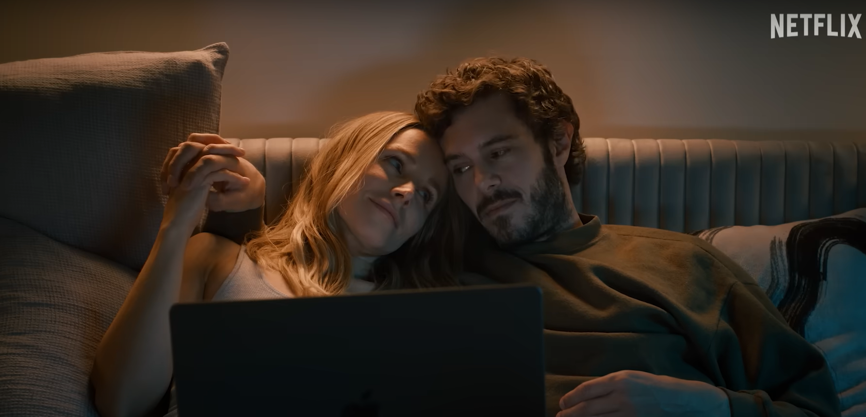 «Nobody Wants This»: Γιατί όλες οι γυναίκες έχουν ερωτευτεί αυτό το rom-com του Netflix