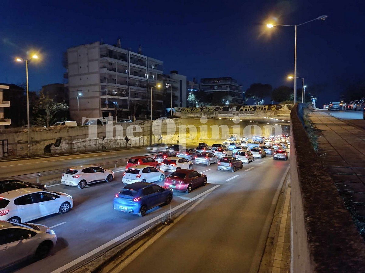 Θεσσαλονίκη: Μεγάλο μποτιλιάρισμα σε αρκετούς δρόμους της πόλης (ΦΩΤΟ)