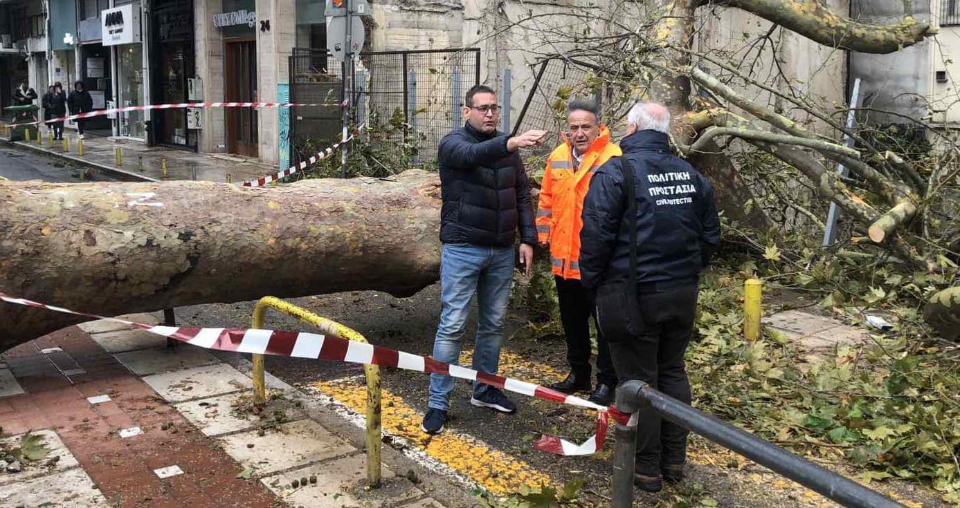 «Δίνουμε μια άνιση μάχη – Η κατάσταση παραμένει κρίσιμη»: Το μήνυμα Αγγελούδη για την κακοκαιρία BORA (ΦΩΤΟ)