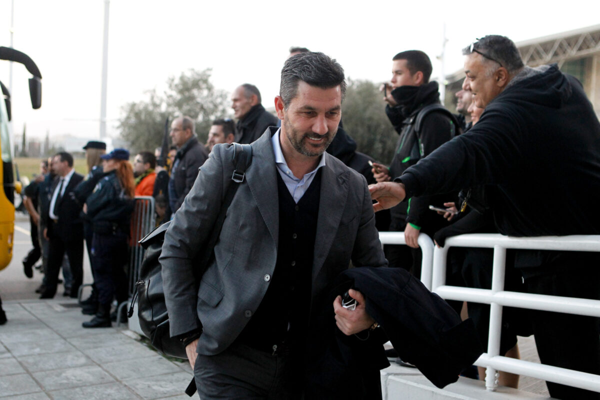 Άρης: Ουζουνίδης και επίσημα- Το τιμ του Έλληνα τεχνικού