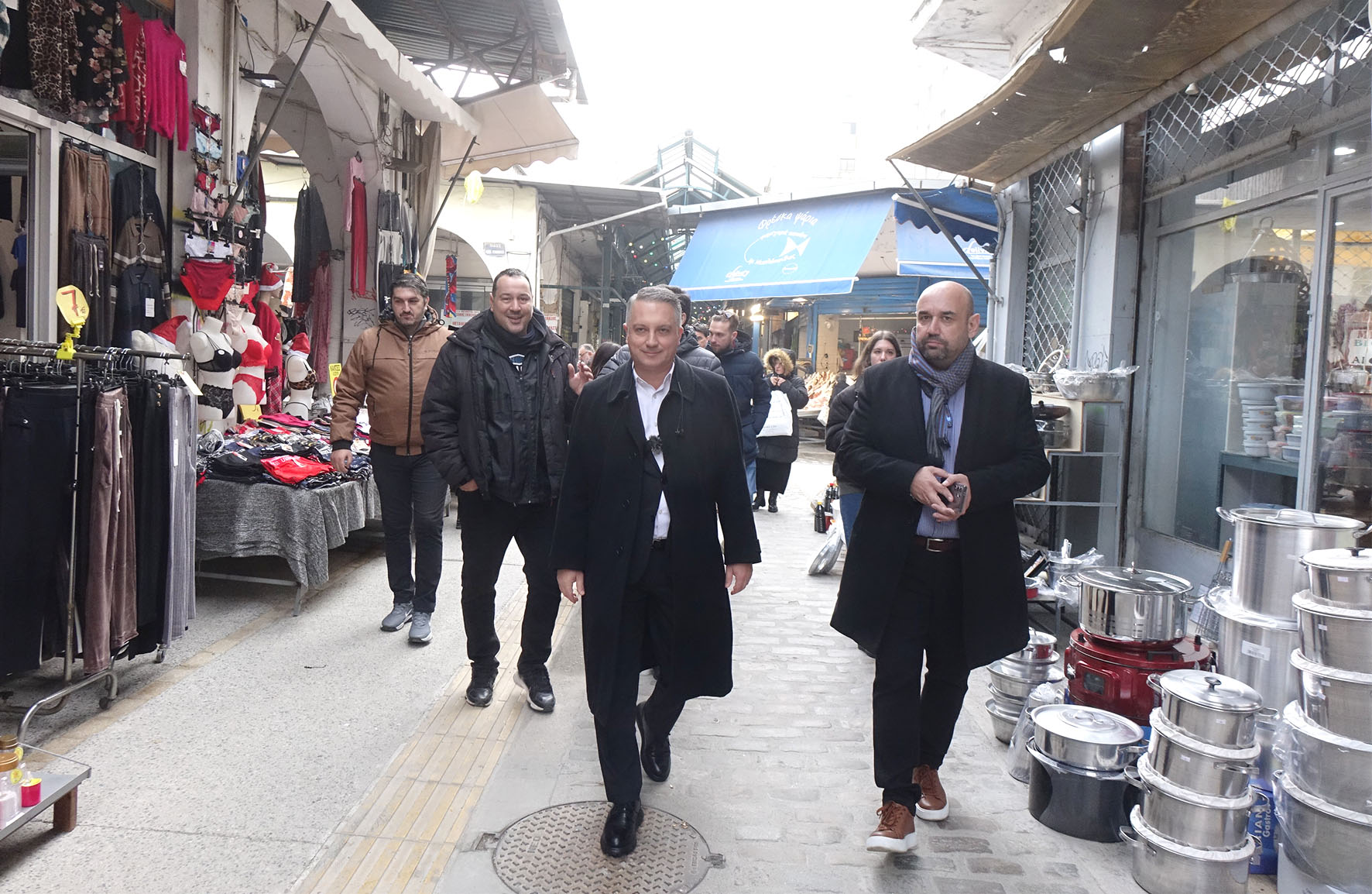 Η βόλτα του Μερελή στην αγορά (ΦΩΤΟ)