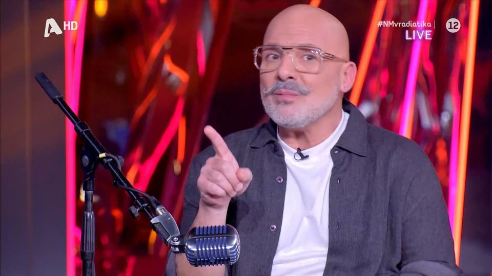 Παραίτηση βόμβα από την εκπομπή του Μουτσινά (VIDEO)