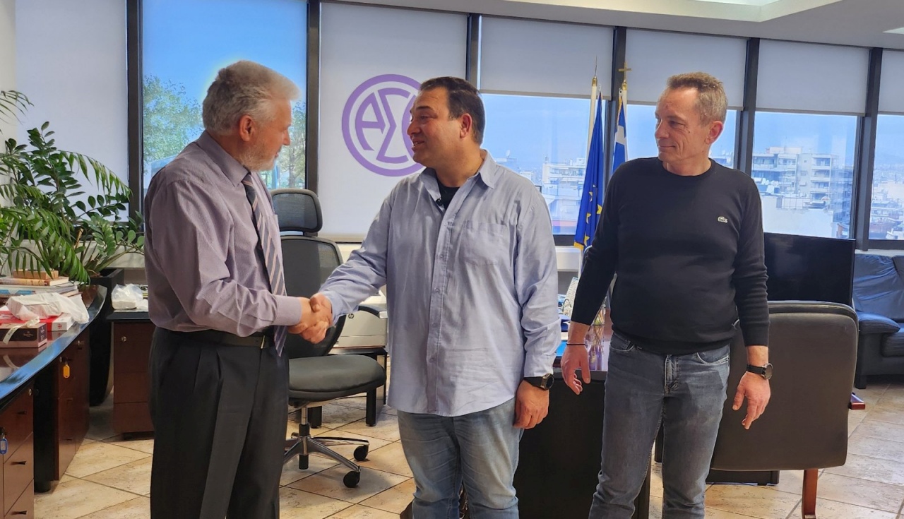 Θεσσαλονίκη: Οδηγός του ΟΑΣΘ βρήκε και παρέδωσε 2.500 ευρώ