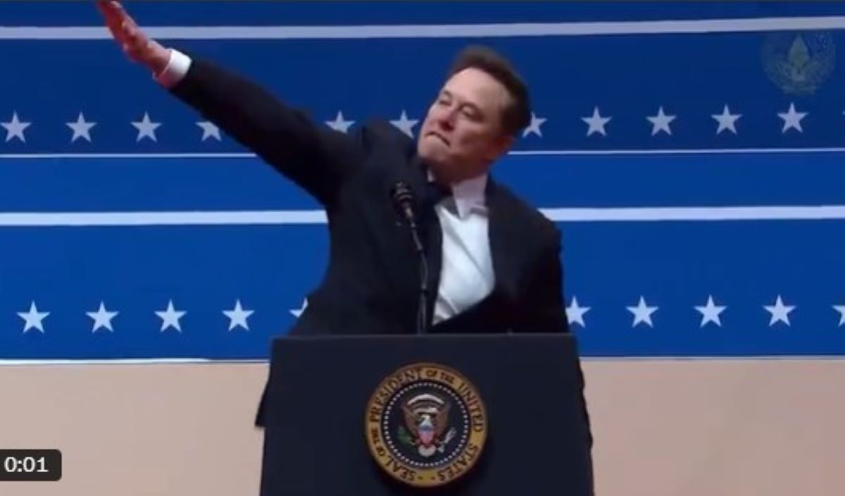 Mε τη Wikipedia τα «βάζει» ο Έλον Μασκ λόγω αναφοράς στον χαιρετισμό του (ΦΩΤΟ)