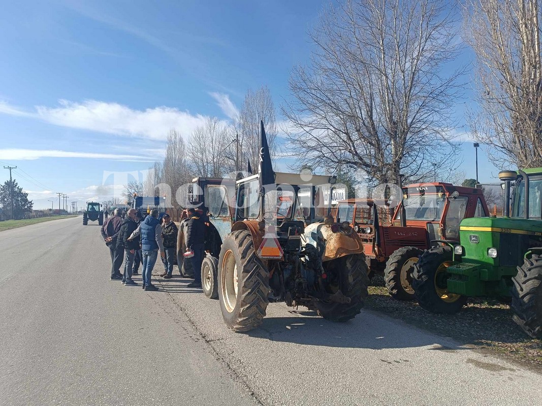 Στους δρόμους με τα τρακτέρ οι αγρότες στα Γιαννιτσά (VIDEO)