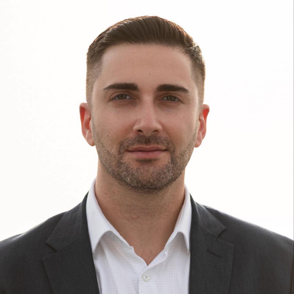 Όλοι Μαζί Ενάντια Στο Κατεστημένο