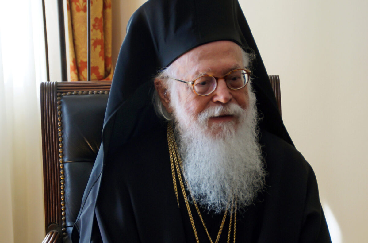 Αρχιεπίσκοπος Αλβανίας Αναστάσιος: Σταθερή η κατάστασή του – Ξεκίνησε η διαδικασία αποσωλήνωσης