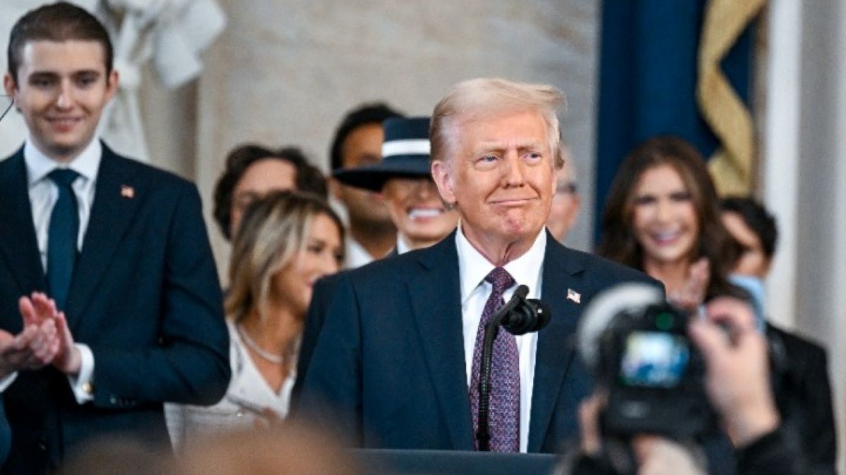 «Η χρυσή εποχή της Αμερικής ξεκινά»: Οι αλλαγές που προανήγγειλε ο Τραμπ μετά την ορκωμοσία του (VIDEO)