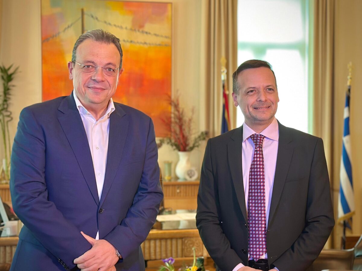 Φάμελλος μετά τη συνάντηση με Δούκα: «Στην Αθήνα η προοδευτική συνεργασία ανέτρεψε τη δεξιά πολιτική» (ΦΩΤΟ+VIDEO)