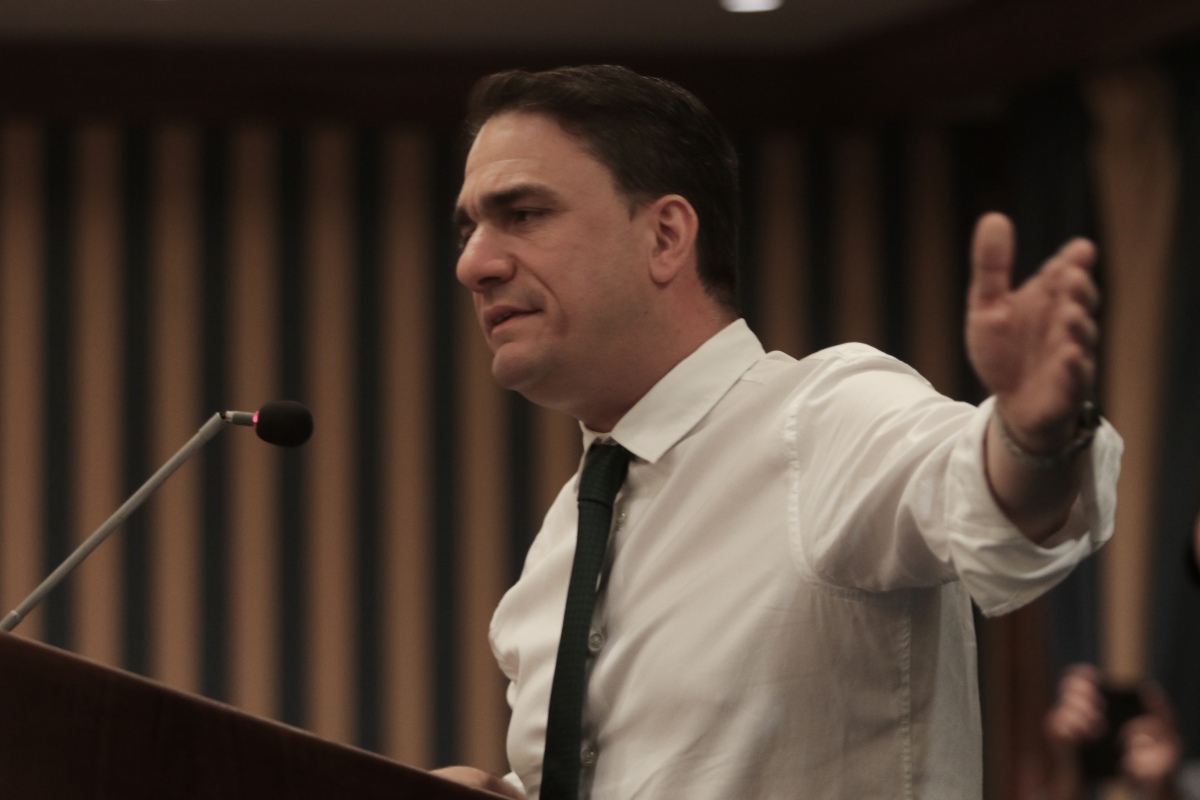 Τσουκαλάς σε Μαρινάκη: «Όσο και να προσπαθείτε να γαντζωθείτε με ψέματα στην εξουσία, η αντίστροφη μέτρηση για την πολιτική αλλαγή έχει αρχίσει»