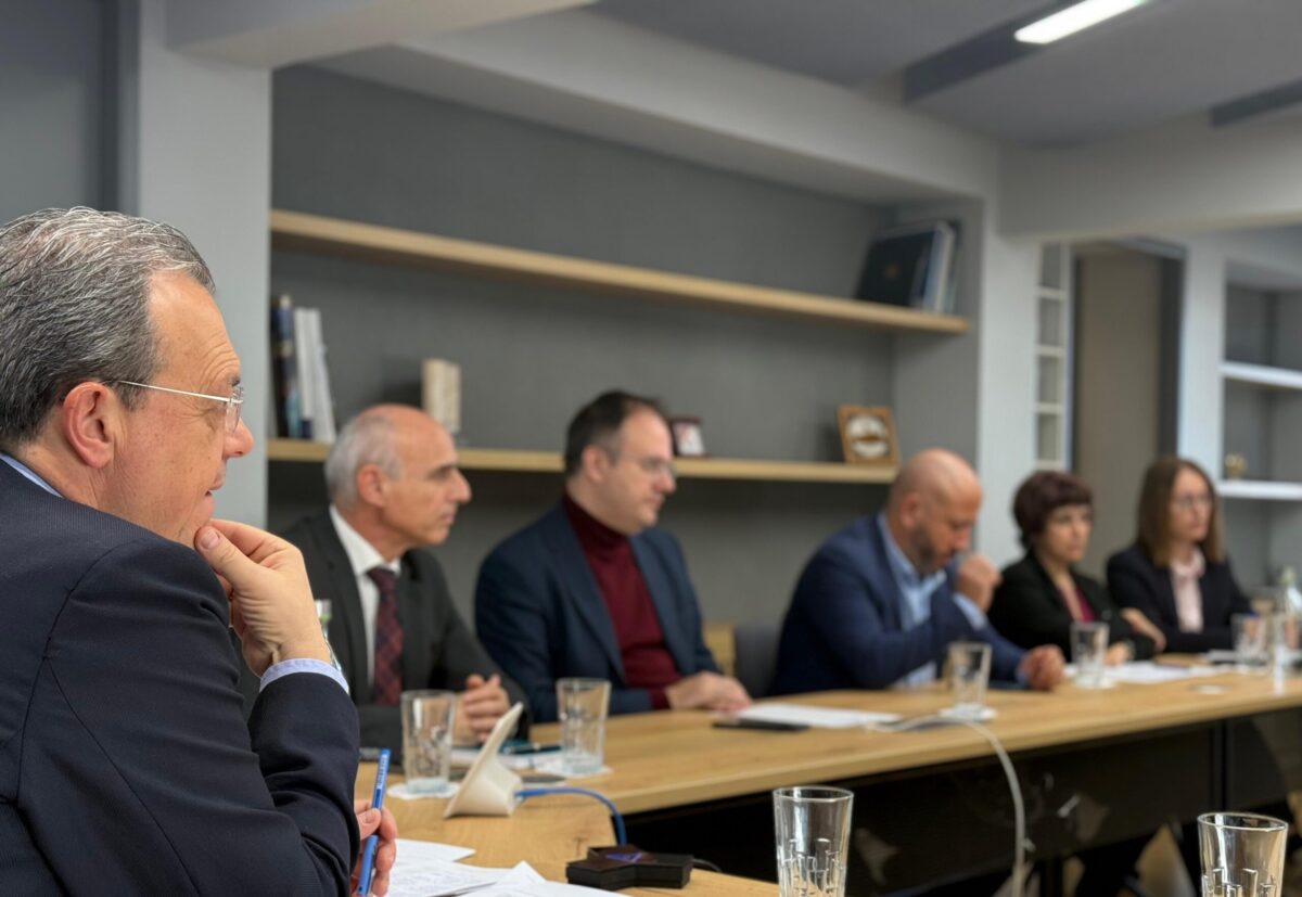 Συνάντηση Φάμελλου με τα Σωματεία Εργαζομένων της Hellenic Train – «Ο Μητσοτάκης υπεύθυνος για τη συγκάλυψη στα Τέμπη» (ΦΩΤΟ+VIDEO)